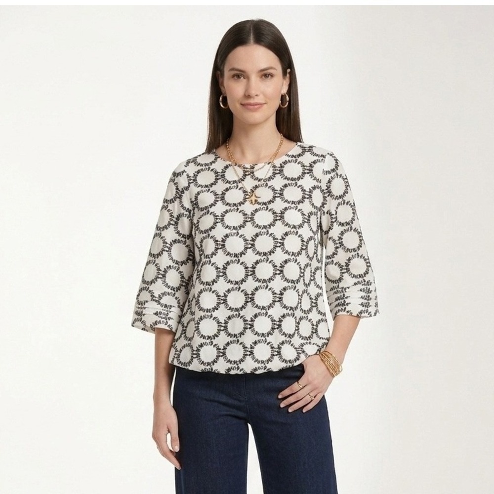 Women's Black & White Patterned Crewneck Top